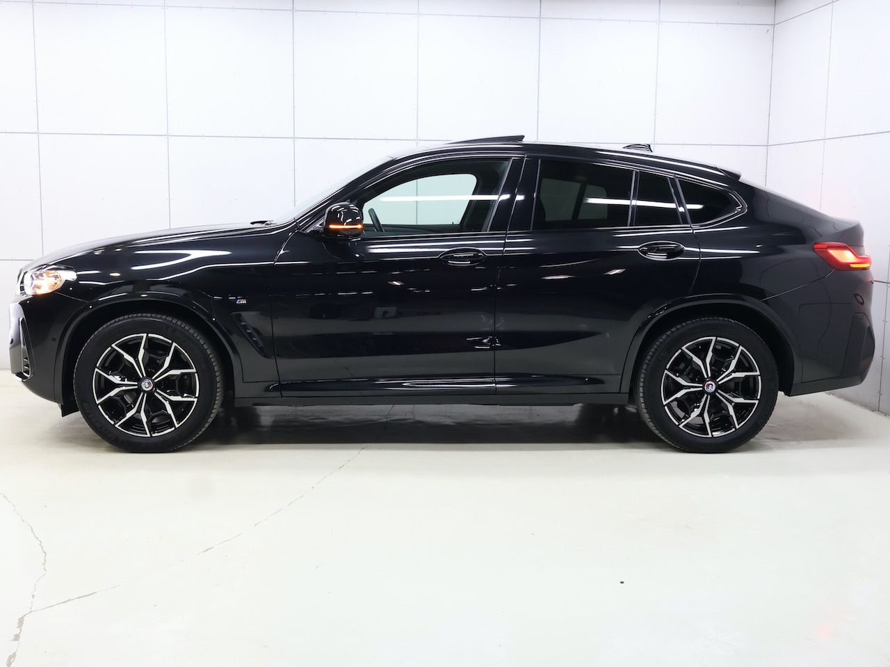 X4 xDrive20d RHD