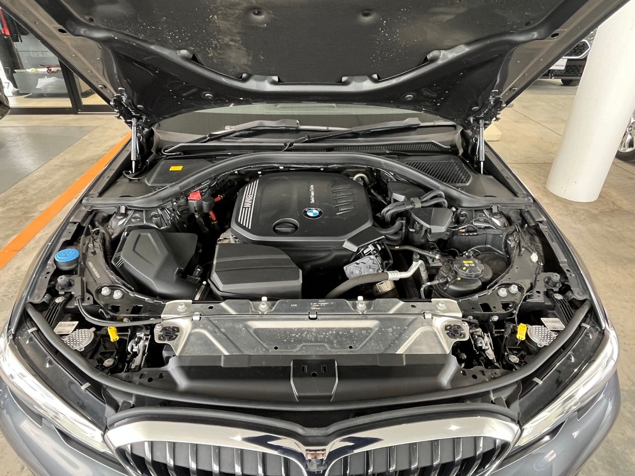 G21 320d xDrive Touring RHD