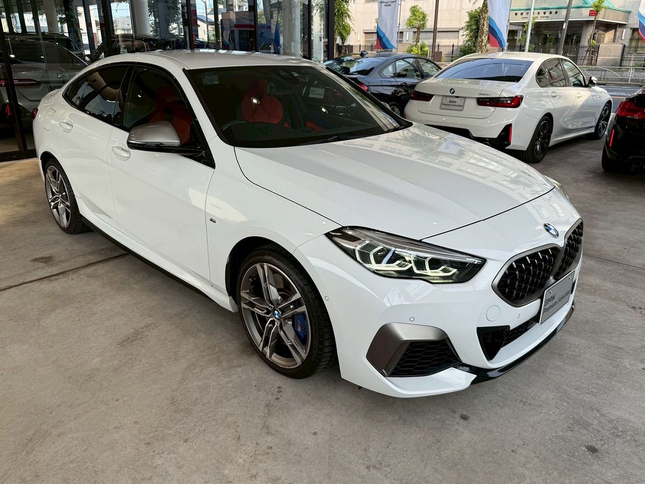 F4* **35i xDrive **** ***** B48 2.0i