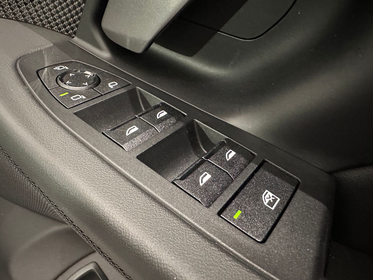 BMW i5 M60 xDrive Sedan RHD
