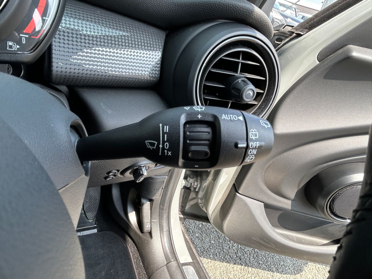 MINI F55 Cooper D 5dr Hatch LCI