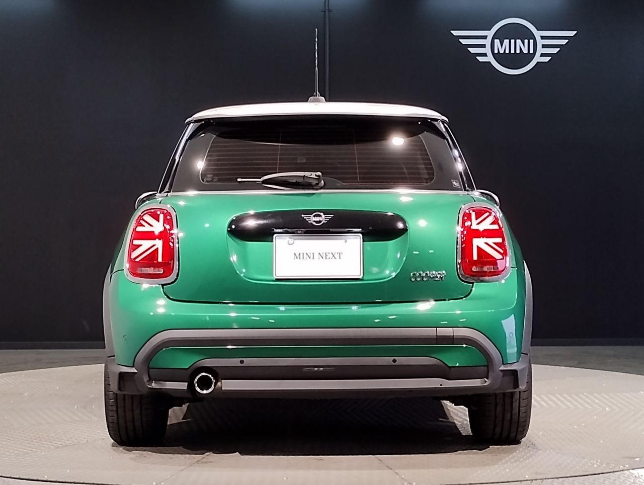 MINI Cooper F56 RHD