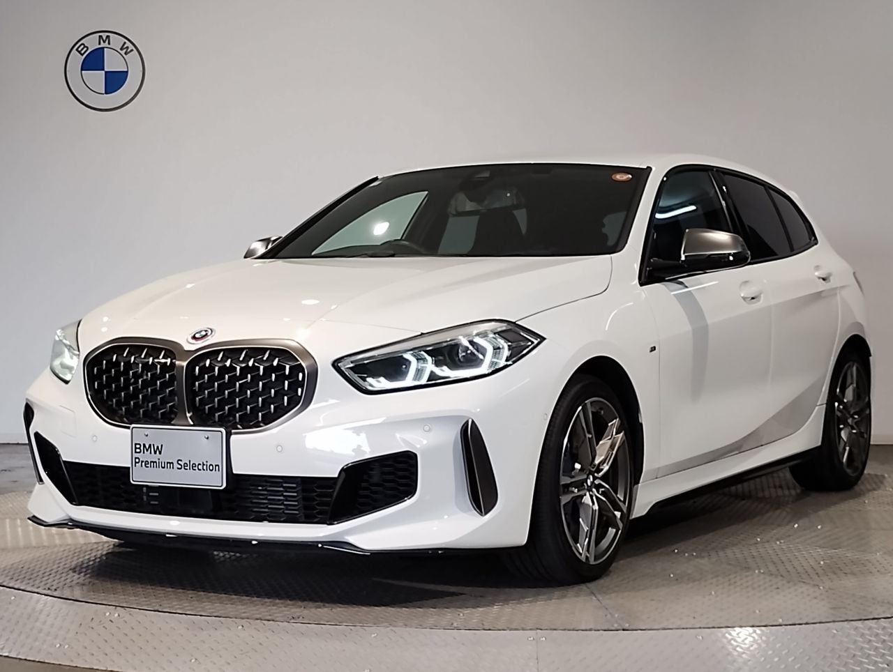 M135i xDrive