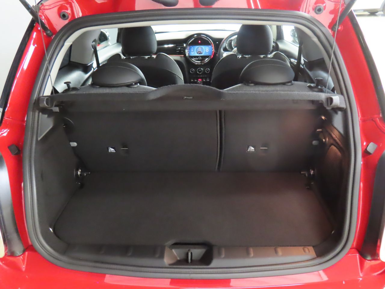 MINI Cooper F56 RHD