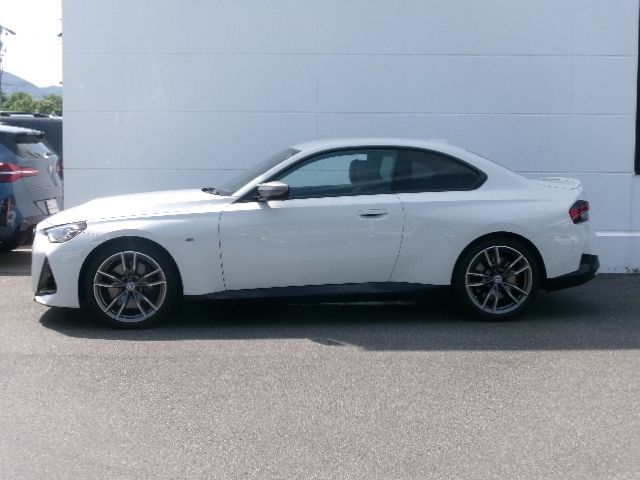 M240i xDrive Coupé RHD