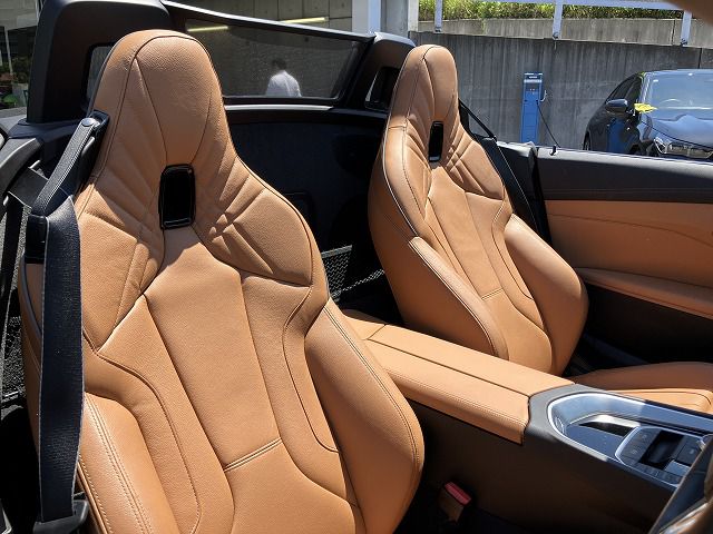 G29 z4 sDrive20i RHD
