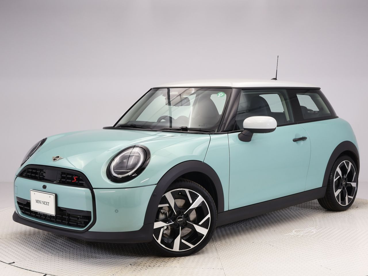 THE NEW MINI COOPER (3 DOOR) S