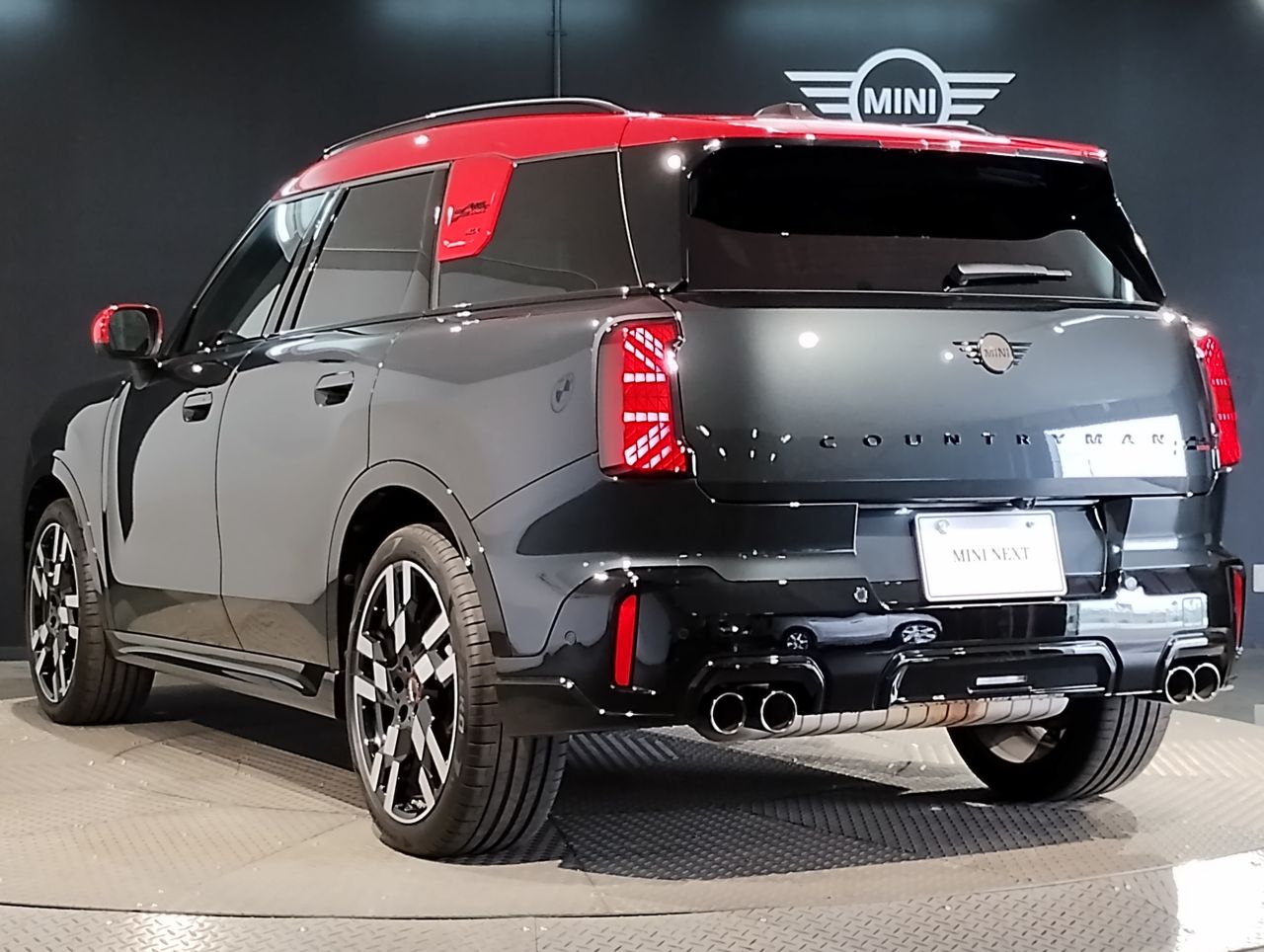 U25 MINI John Cooper Works Countryman ALL4