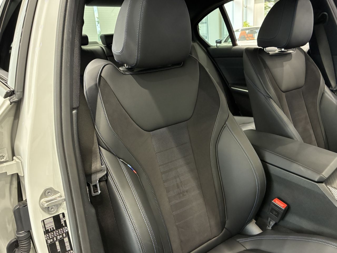 G20 320i Saloon LCI RHD MX