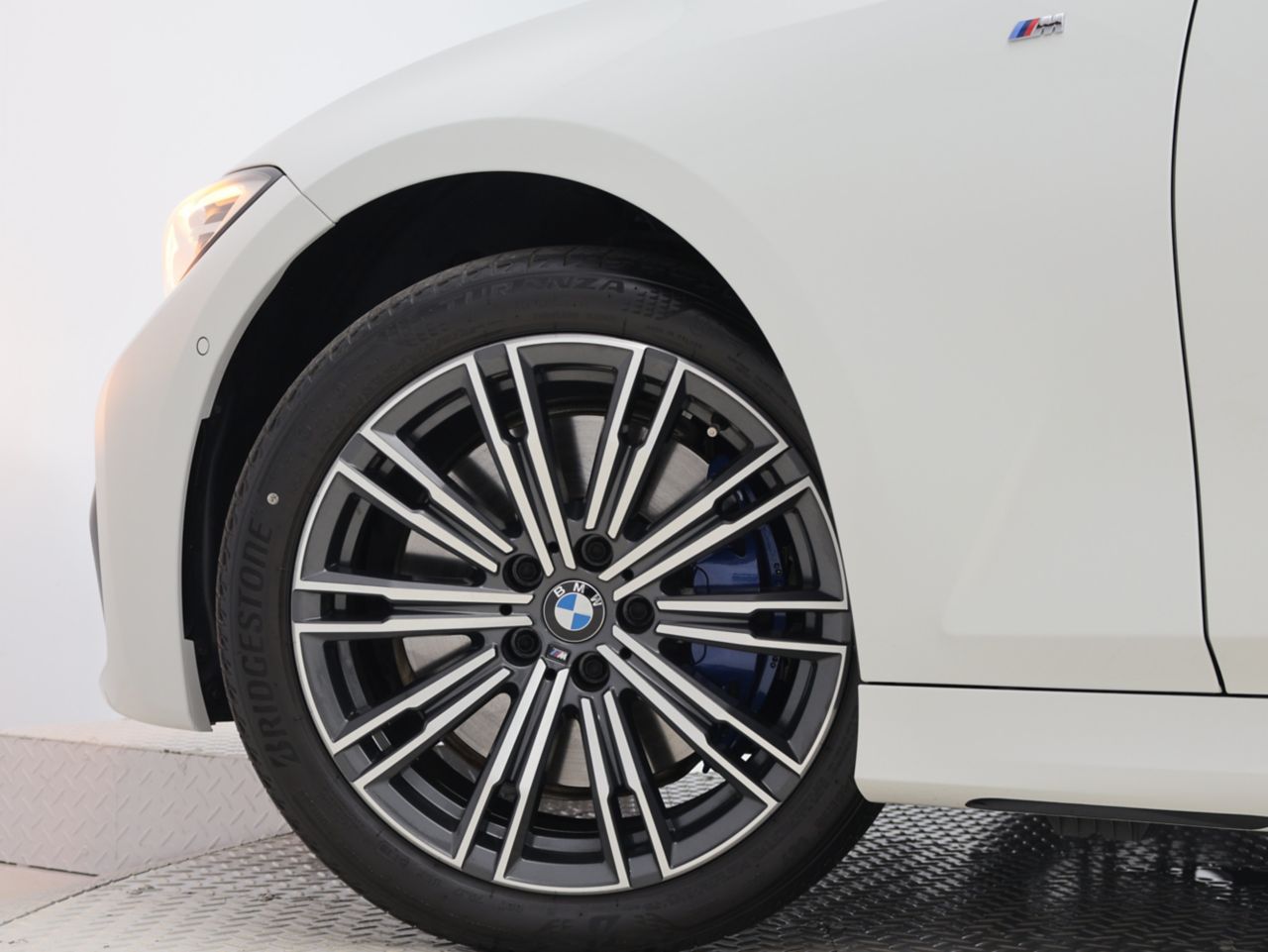 G20 330i Saloon RHD MX