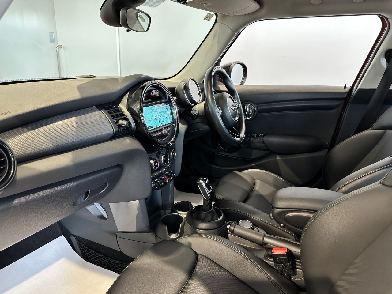 F55 MINI Cooper 5-Door Hatch LCI