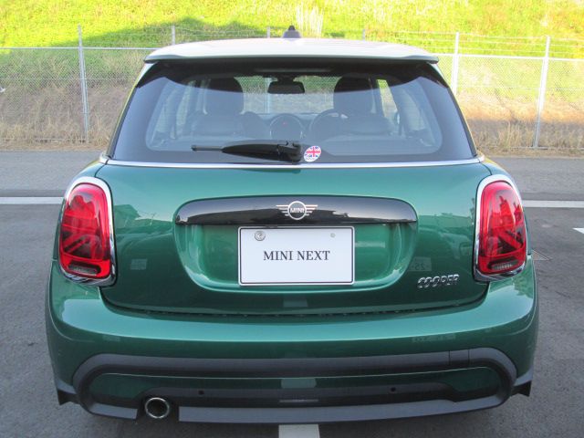 MINI Cooper F56 RHD