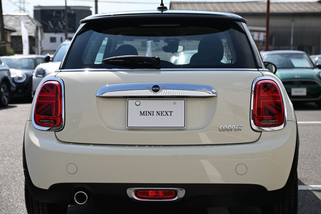 F56 MINI Cooper 3-Door Hatch LCI