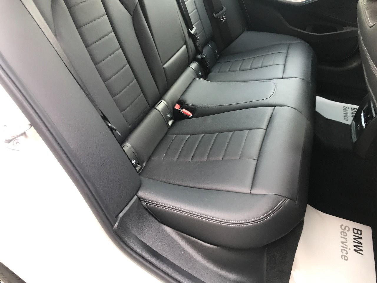 320d xDrive Berline RHD