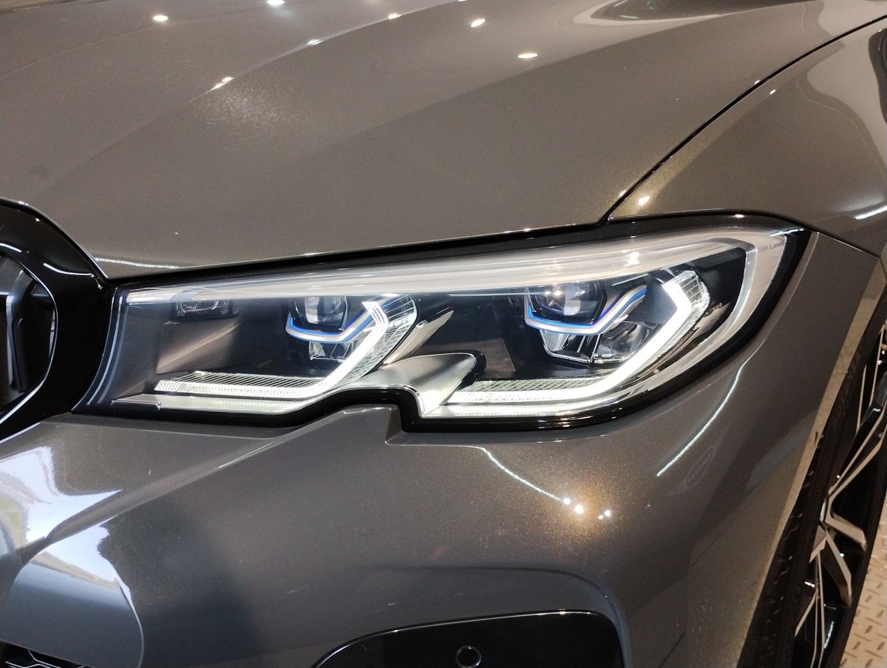 G21 330i Touring RHD