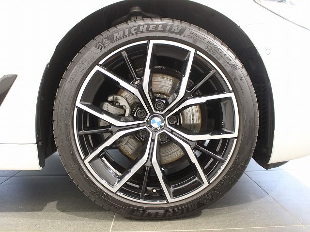 520d xDrive Touring RHD