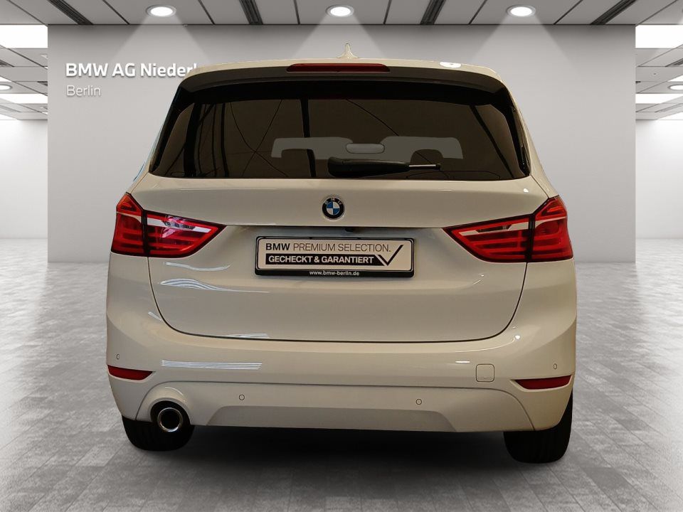 BMW 218