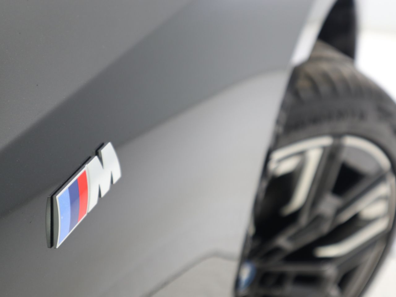 BMW i5 M60 xDrive Sedan RHD
