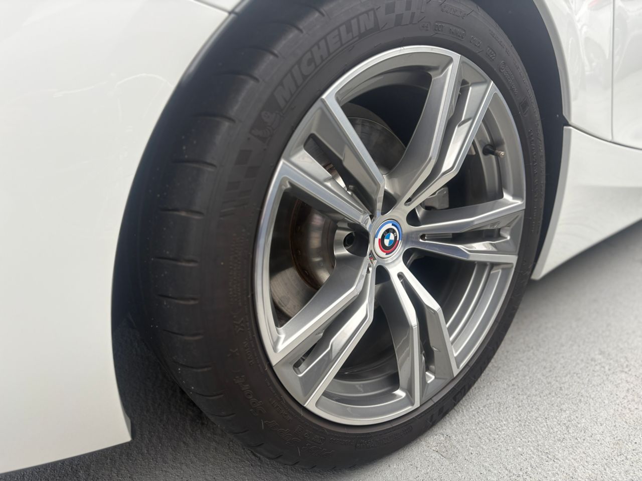 G29 z4 sDrive20i RHD
