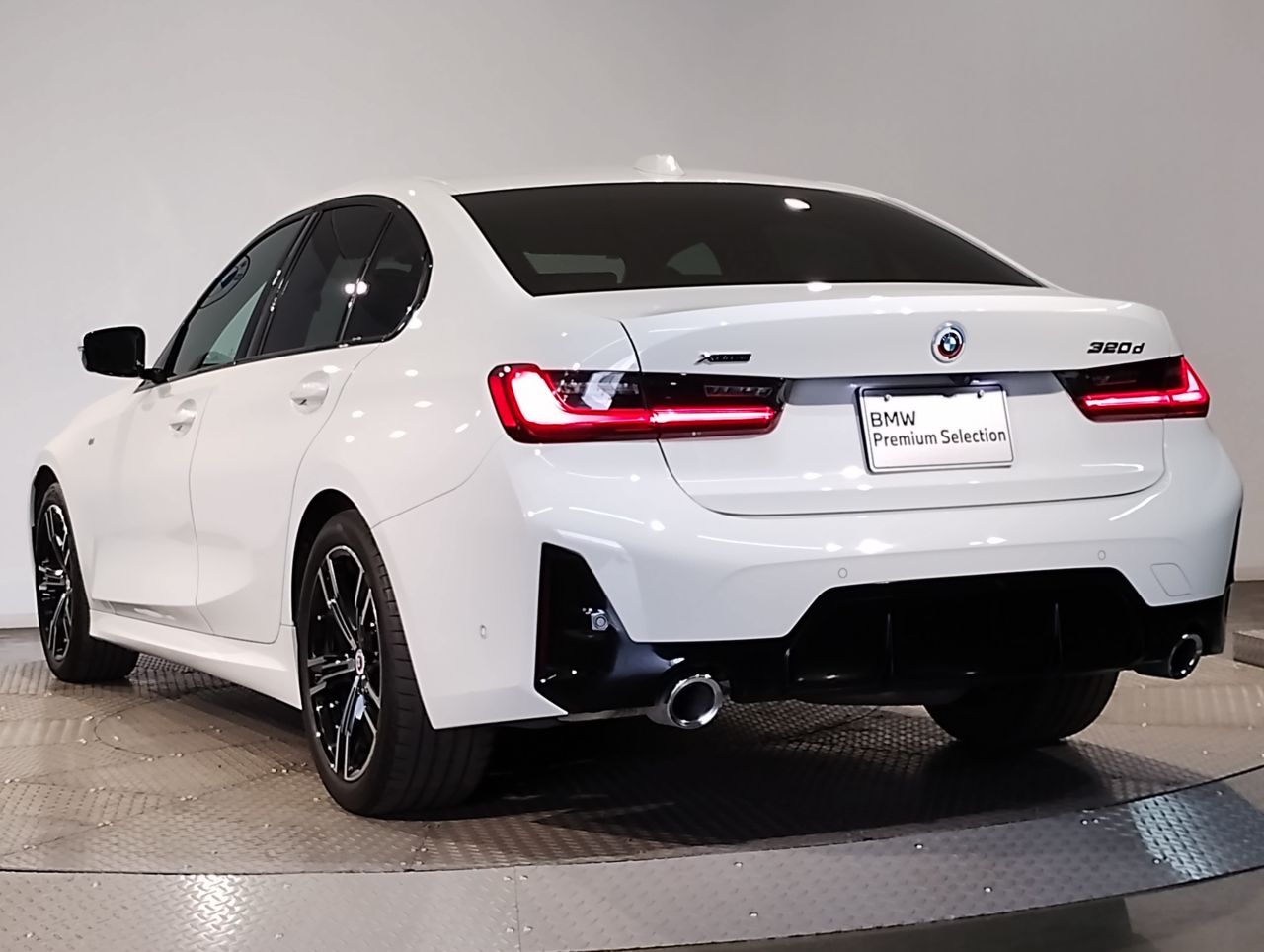 320d xDrive Berline RHD