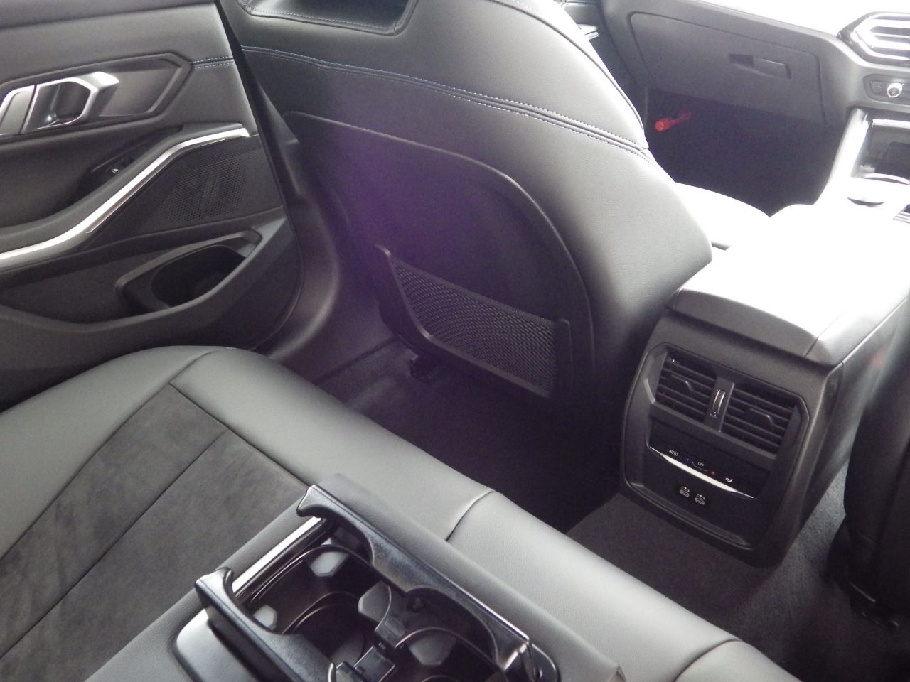 G20 320i Saloon LCI RHD MX