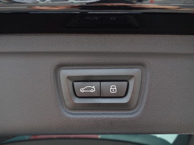 318i Touring RHD
