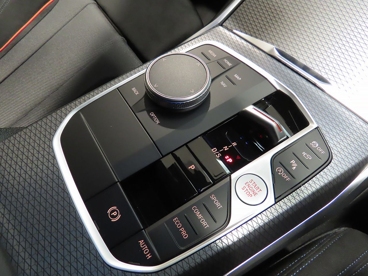 G20 320i Saloon LCI RHD MX