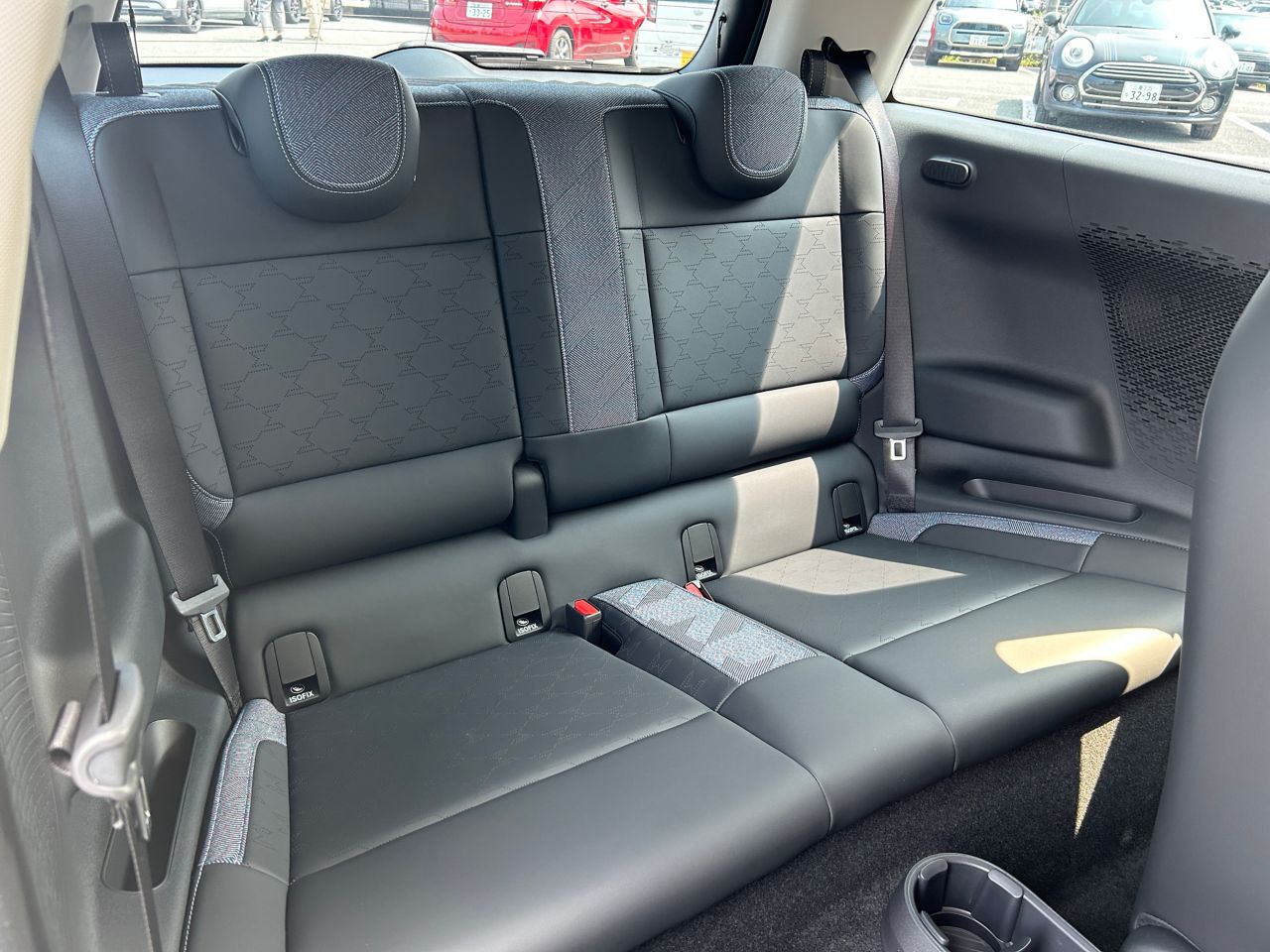 J01 MINI Cooper SE