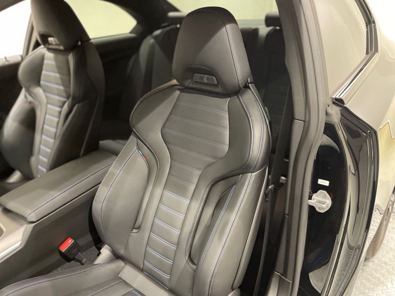 G42 220i Coupe