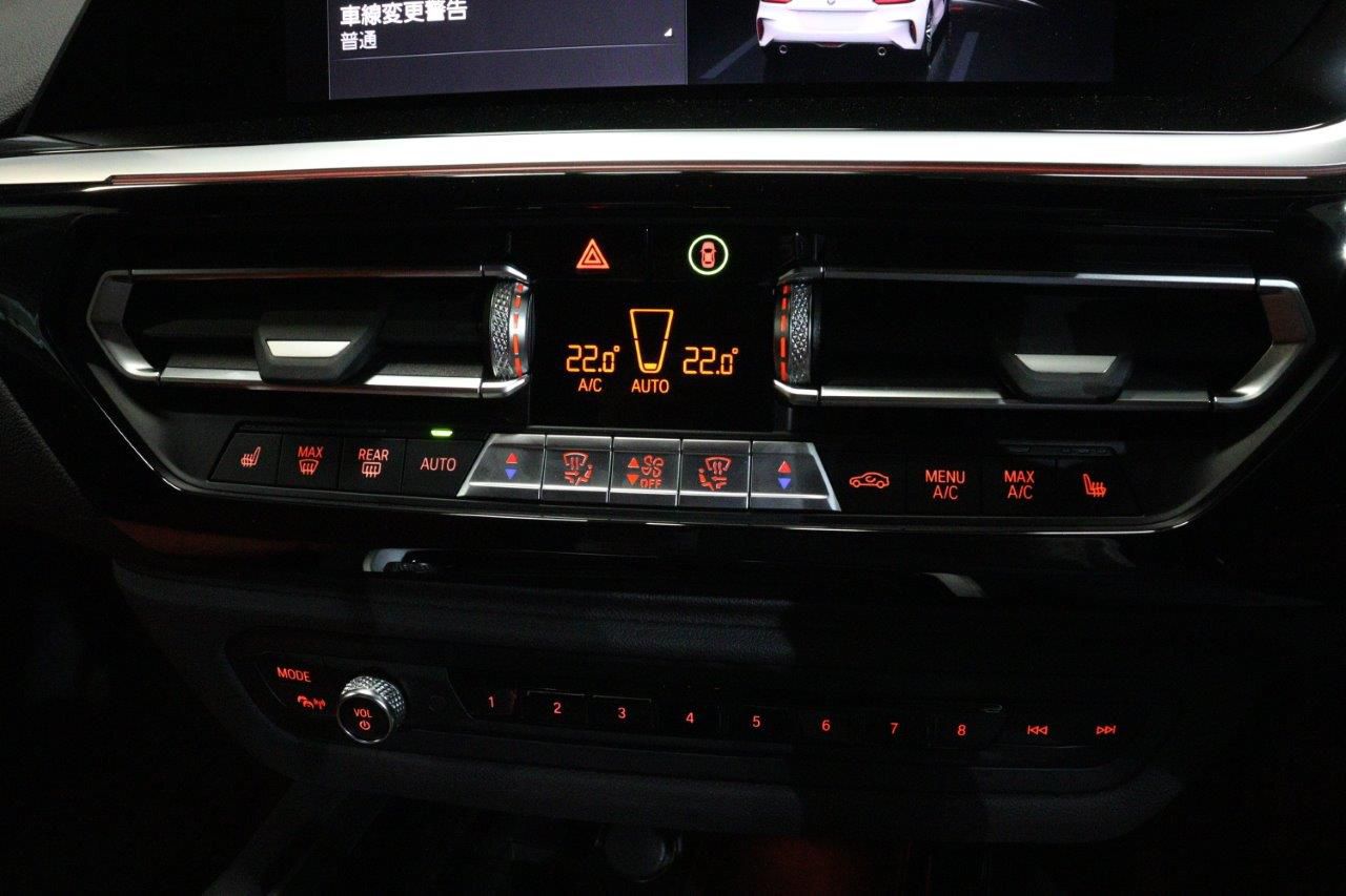 G29 z4 sDrive20i RHD