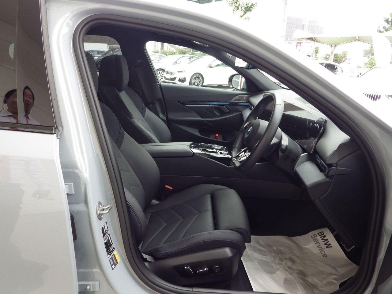BMW i5 eDrive40 Sedan RHD