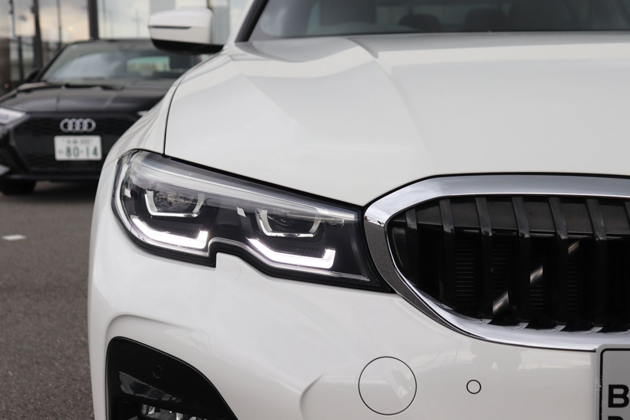 318i Berline RHD