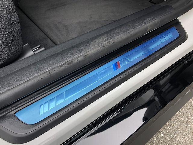 G26 i4 eDrive40 RHD