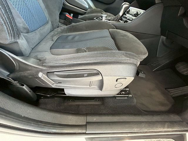 218D ACTIVE TOURER RHD