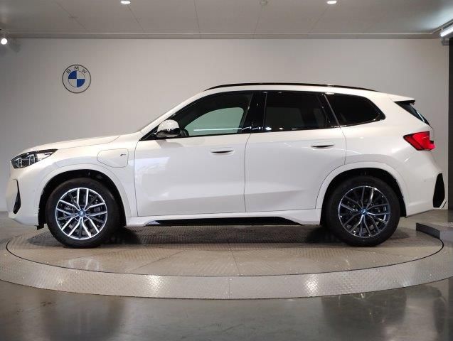 U11 iX1 xDrive30