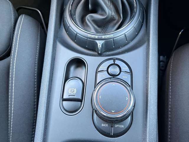 MINI CLUBMAN COOPER S D