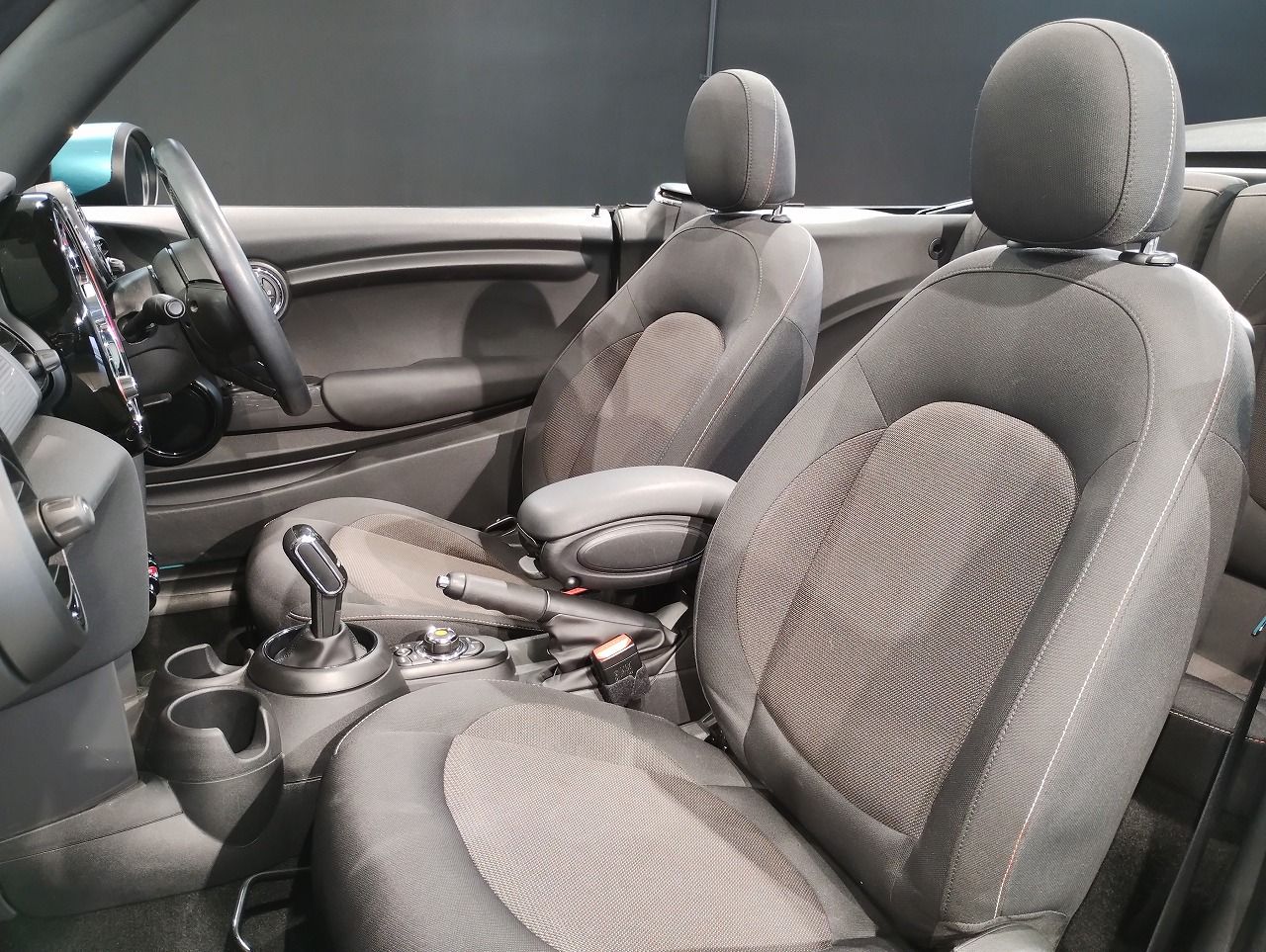 F57 MINI Cooper Convertible LCI
