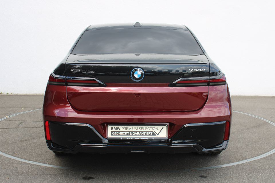 BMW 750