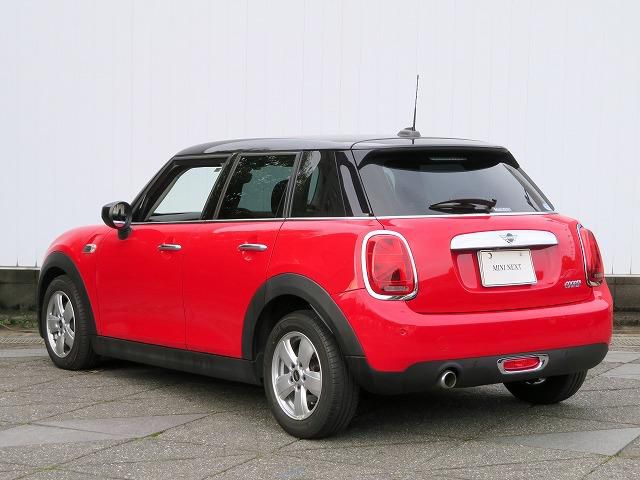 F55 MINI Cooper 5-Door Hatch LCI