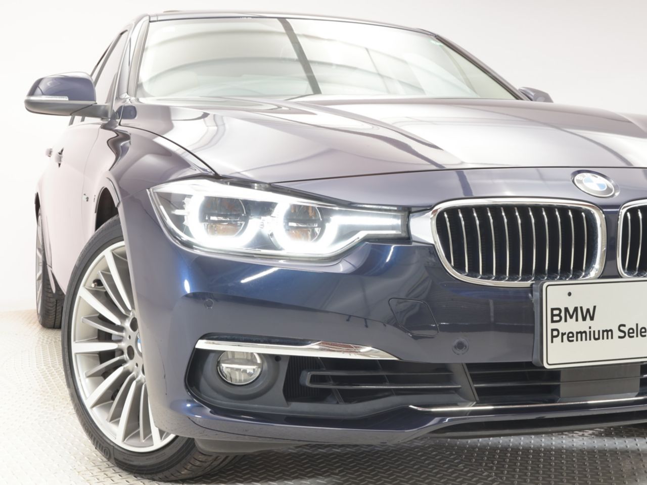 340I SEDAN RHD