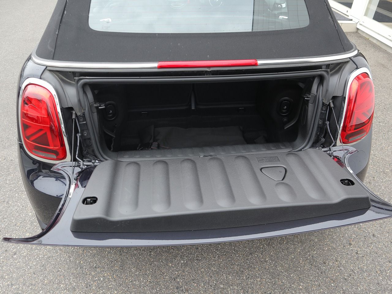 MINI Cooper S Convertible RHD