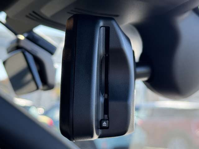 320d xDrive Berline RHD