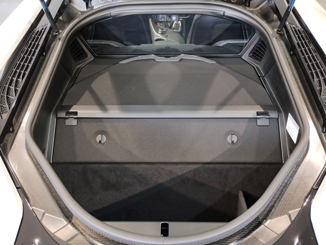 I12 i8 Coupe LCI B38 1.5i