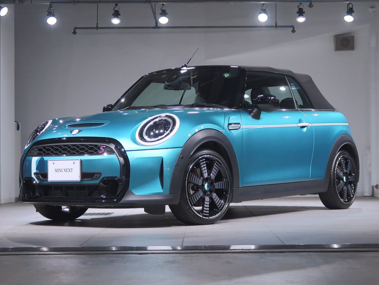 MINI Cooper S Convertible RHD