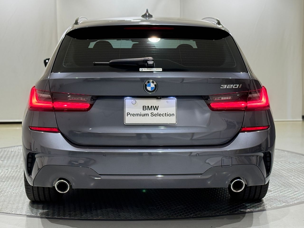 G21 320i RHD