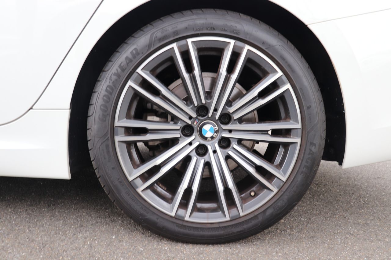 318i Berline RHD