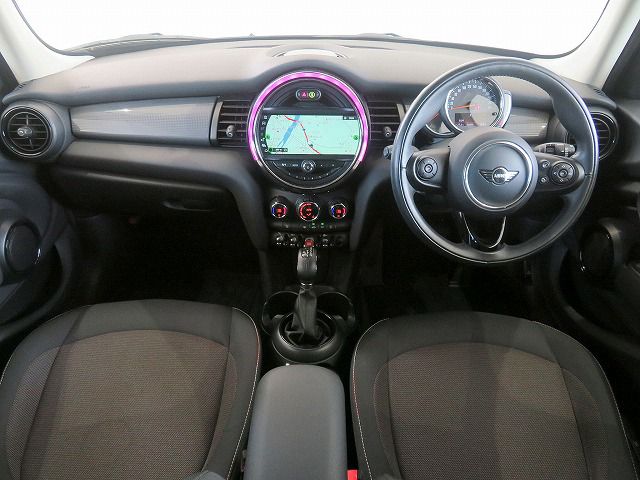 F55 COOPER D (AT)