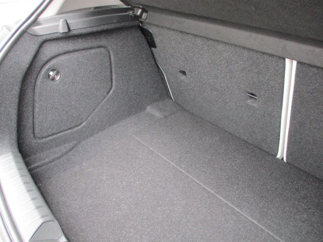 118 5DOOR RHD