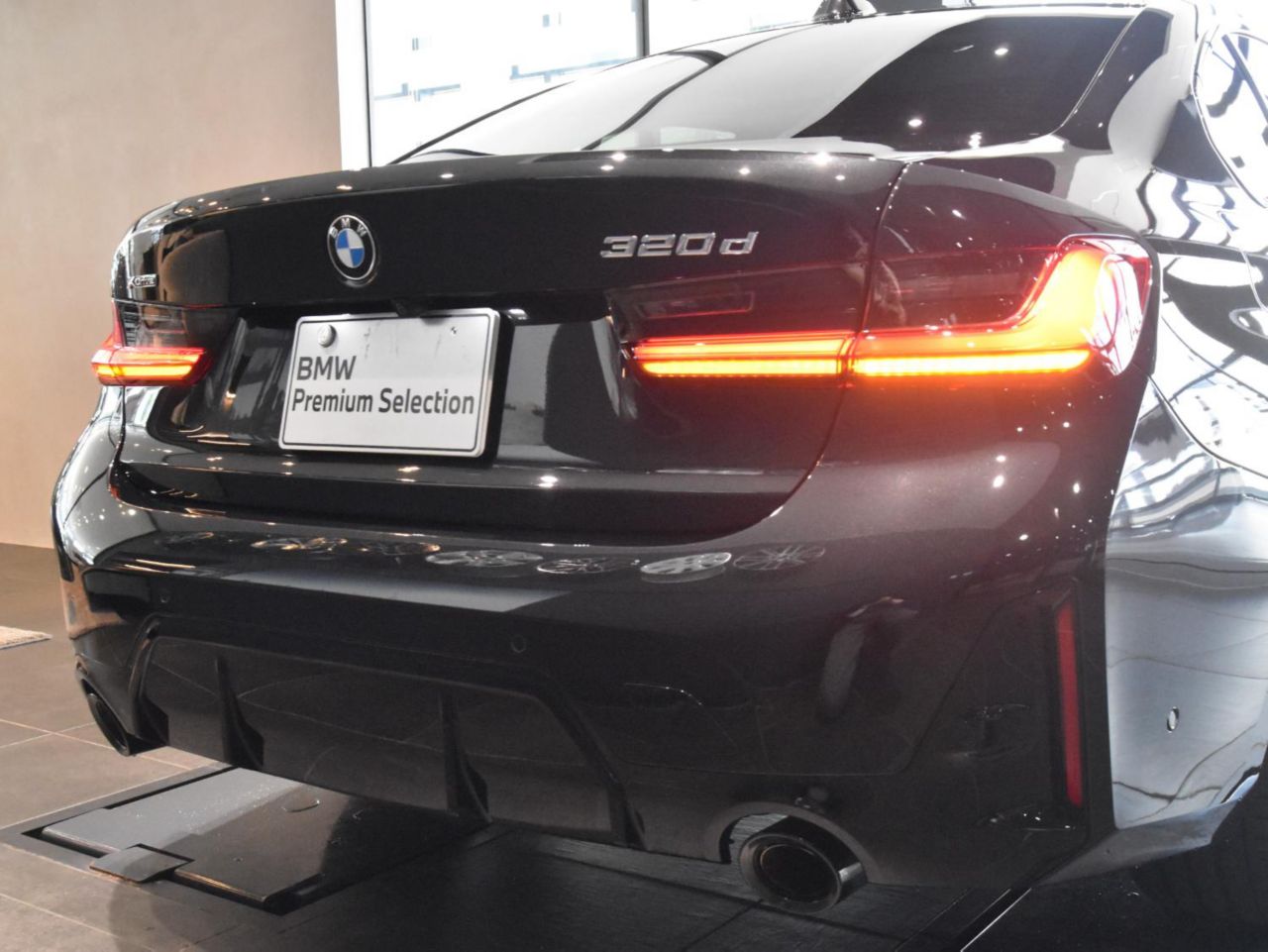 320d xDrive Berline RHD