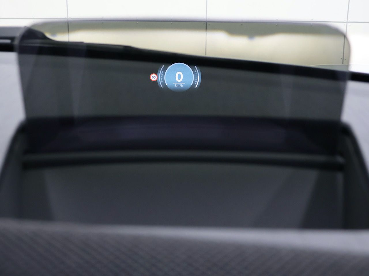 J01 MINI Cooper E